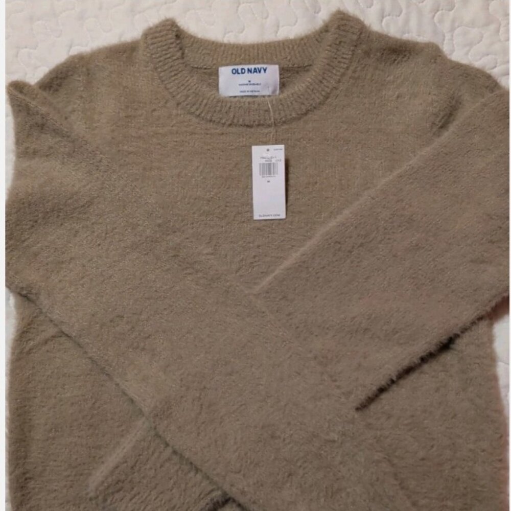 OLD NAVY EYELASH PARTY CREWNECK SWEATER IN SEDIMENTARY SIZE MEDIUM NWT